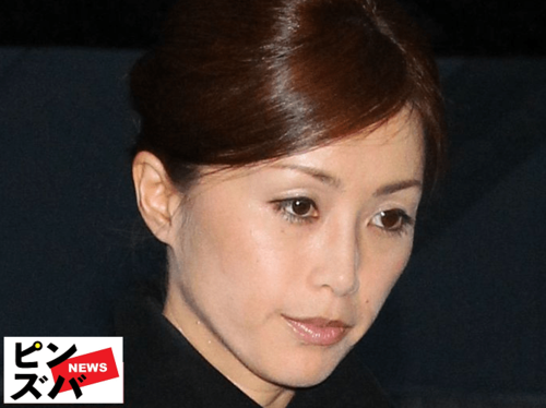 「なんで手がブツブツなんですか？」酒井法子、美容施術後の“ダウンタイム姿”が物議 芸人と被る異例公開のワケ