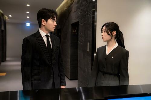 本格的な法廷ドラマの傑作誕生か！Netflix『エスクワイア : 弁護士を夢見る弁護士たち』イ・ジヌク＆チョン・チェヨンの主役コンビに期待【康熙奉のサランヘジョ韓ドラ〈178〉】
