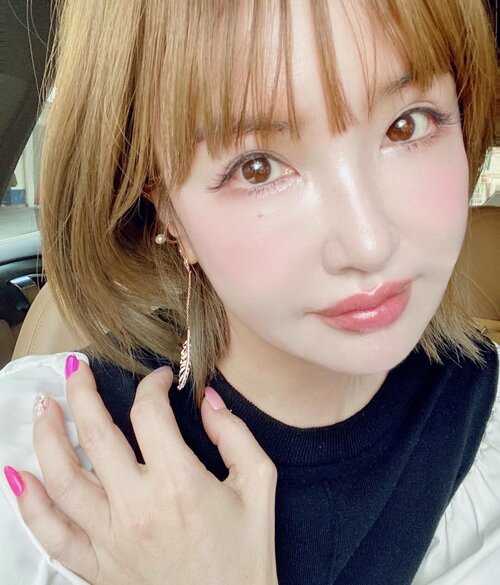 「本当にムカついてます」平子理沙、直近のどアップ投稿“唇にヒアルロン酸・目頭を切開”コメントに怒り