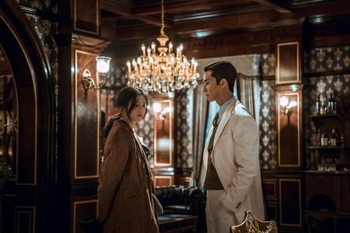 Netflix『京城クリーチャー』見どころは？『梨泰院クラス』パク・ソジュン×『わかっていても』ハン・ソヒが神タッグ！