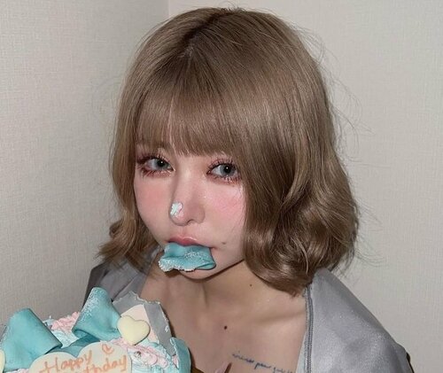 錠剤多量摂取で救急搬送の戦慄かなの、騒動後初近影にファン安堵「アレン様がいてくださって本当に良かった」