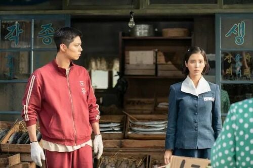 韓国現代史が強烈に描かれた傑作ドラマ2選！IU＆パク・ボゴム主演『おつかれさま』の他に選んだのは、激動の時代に翻弄される純愛ストーリー【康熙奉のサランヘジョ韓ドラ〈174〉】