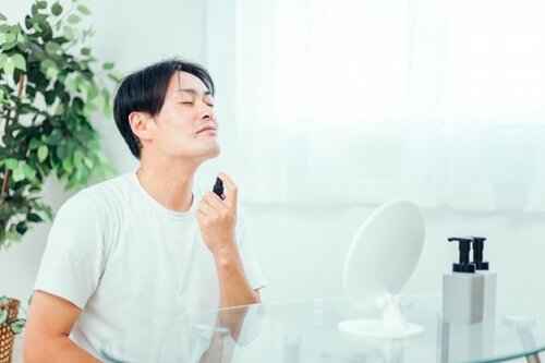 加齢臭対策、年相応の香り　おじさんがつけてもOKな香水、NGな香水