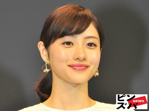 石原さとみ、田中みな実写真集 重苦しく