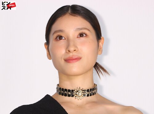 土屋太鳳の“裏アカ”流出疑惑 「スーパーでの炎上投稿」は“不正ログイン”被害か  直撃に事務所が貫く無言