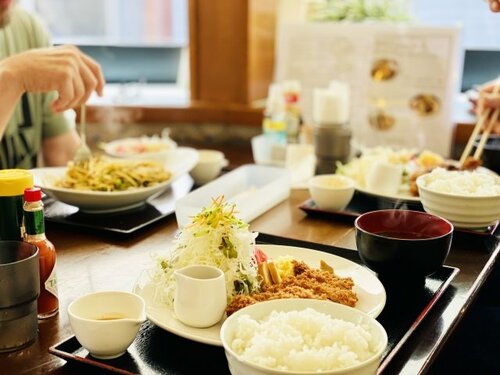 20～30代に聞いた「ランチの上限予算」、これ以上高くなったら「控えるしかない」物価高上昇がお財布を直撃【第4位以下】