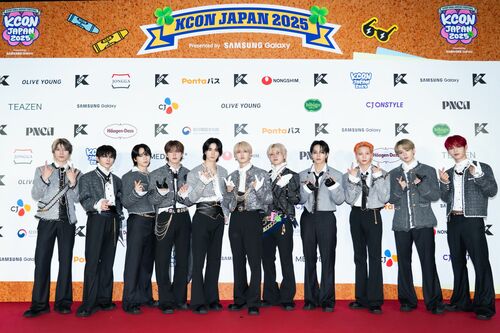 JO1、INI、DXTEEN、ME:I、IS:SUEが勢ぞろいし圧巻ステージを披露！「KCON JAPAN 2025」で存在感を見せたLAPONE所属アーティスト、フォトブースにファン長蛇の列〈レポート〉