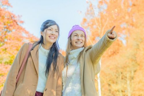 鳥居で懸垂、伊勢丹で電子タバコをプカプカ「インバウンド外国人3000万人超え」の裏で横行する超迷惑行為