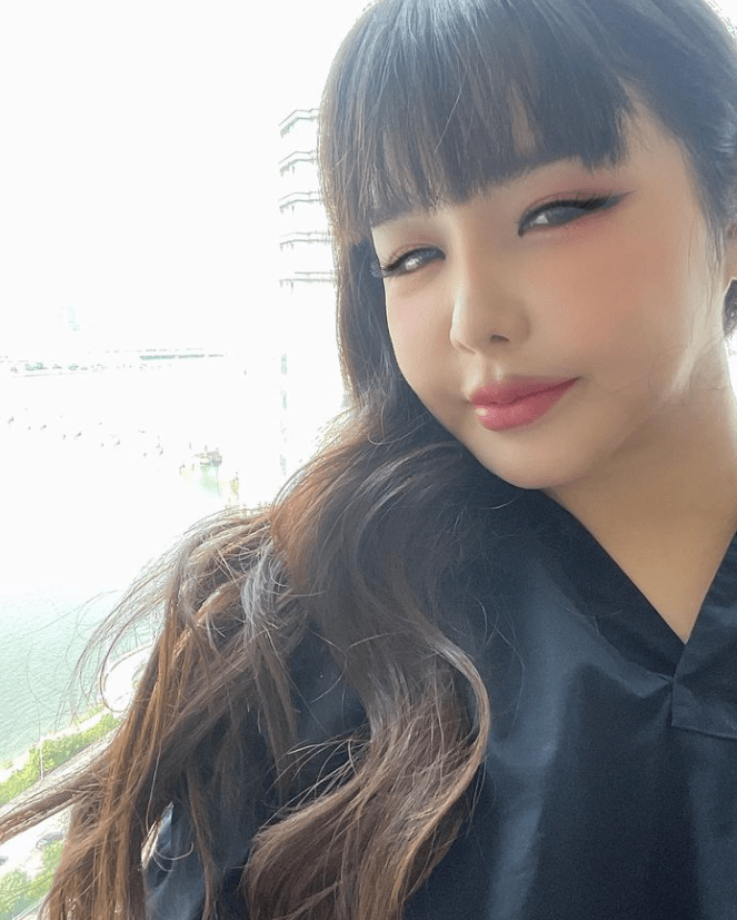 “BIGBANGの妹分”今年完全復活の韓国の伝説的女性アイドルの今…“超ぷっくり唇”の激変ビジュに釘付け