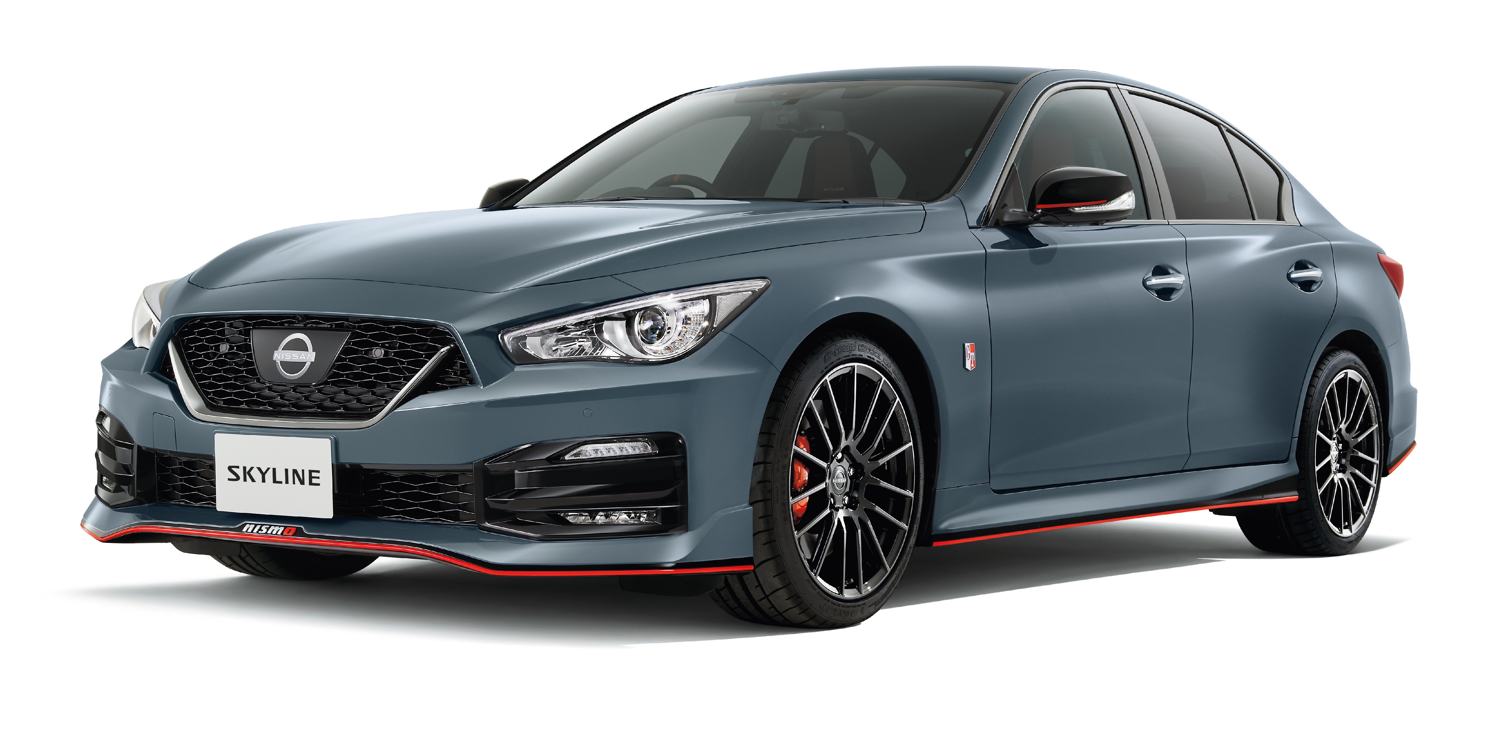 日産スカイラインセダン