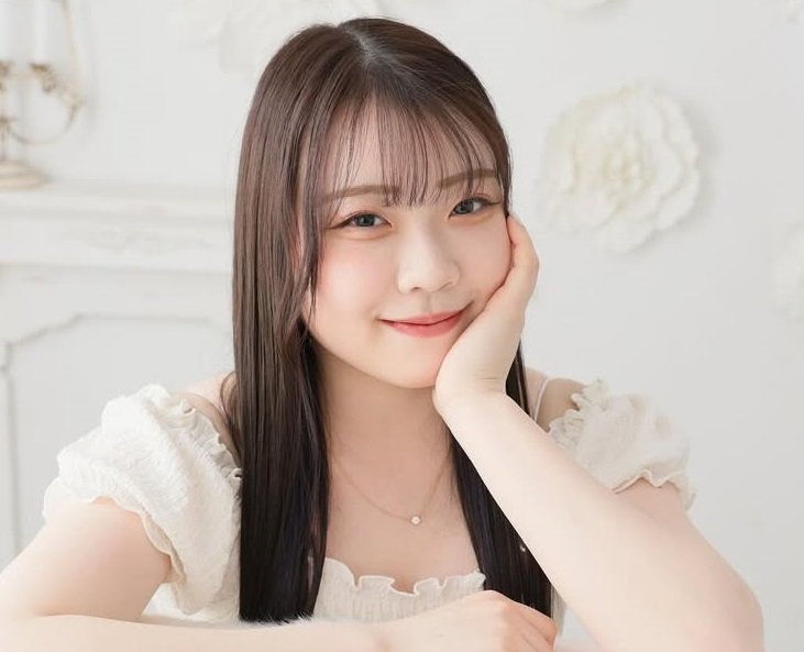 「モデルさんかと」紀平梨花、素肌覗くシースルーシャツ姿の“涼しげ未公開写真”公開「オトナになった感が」