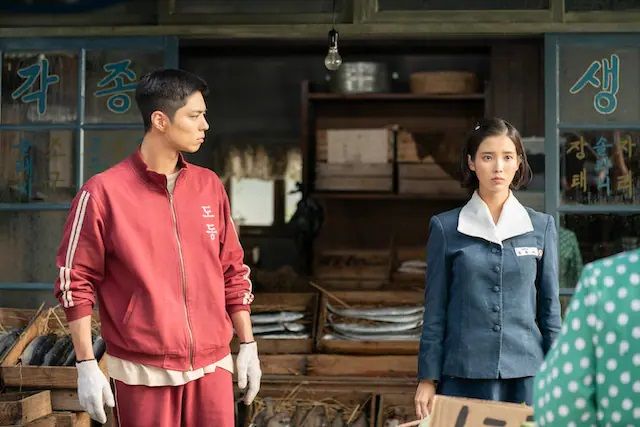 韓国現代史が強烈に描かれた傑作ドラマ2選！IU＆パク・ボゴム主演『おつかれさま』の他に選んだのは、激動の時代に翻弄される純愛ストーリー【康熙奉のサランヘジョ韓ドラ〈174〉】