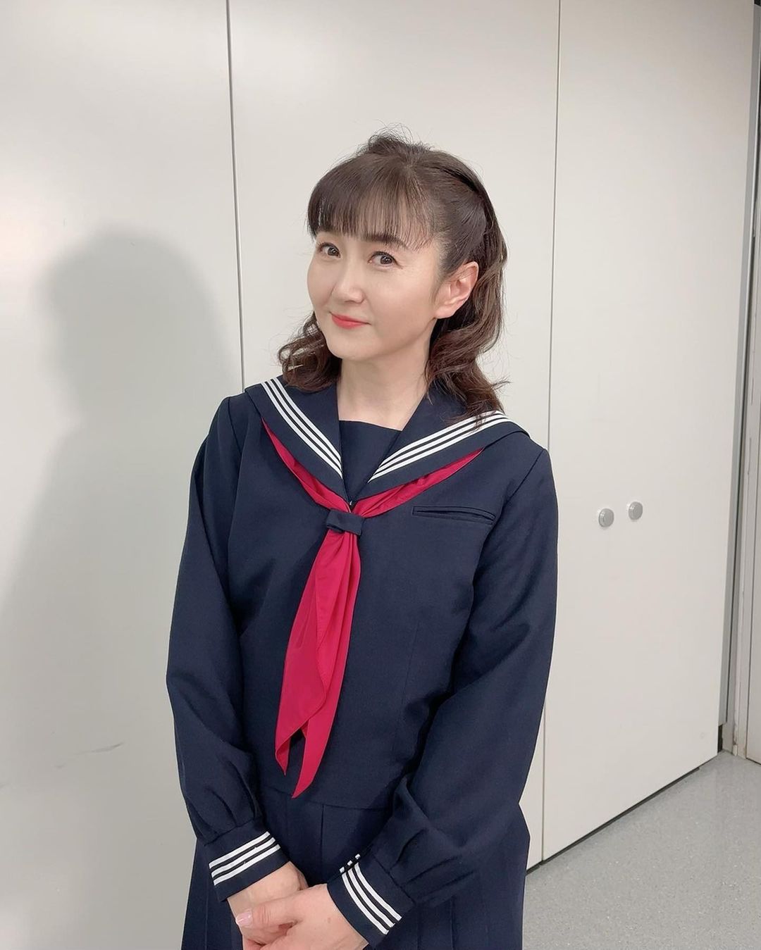 100人が憤る
