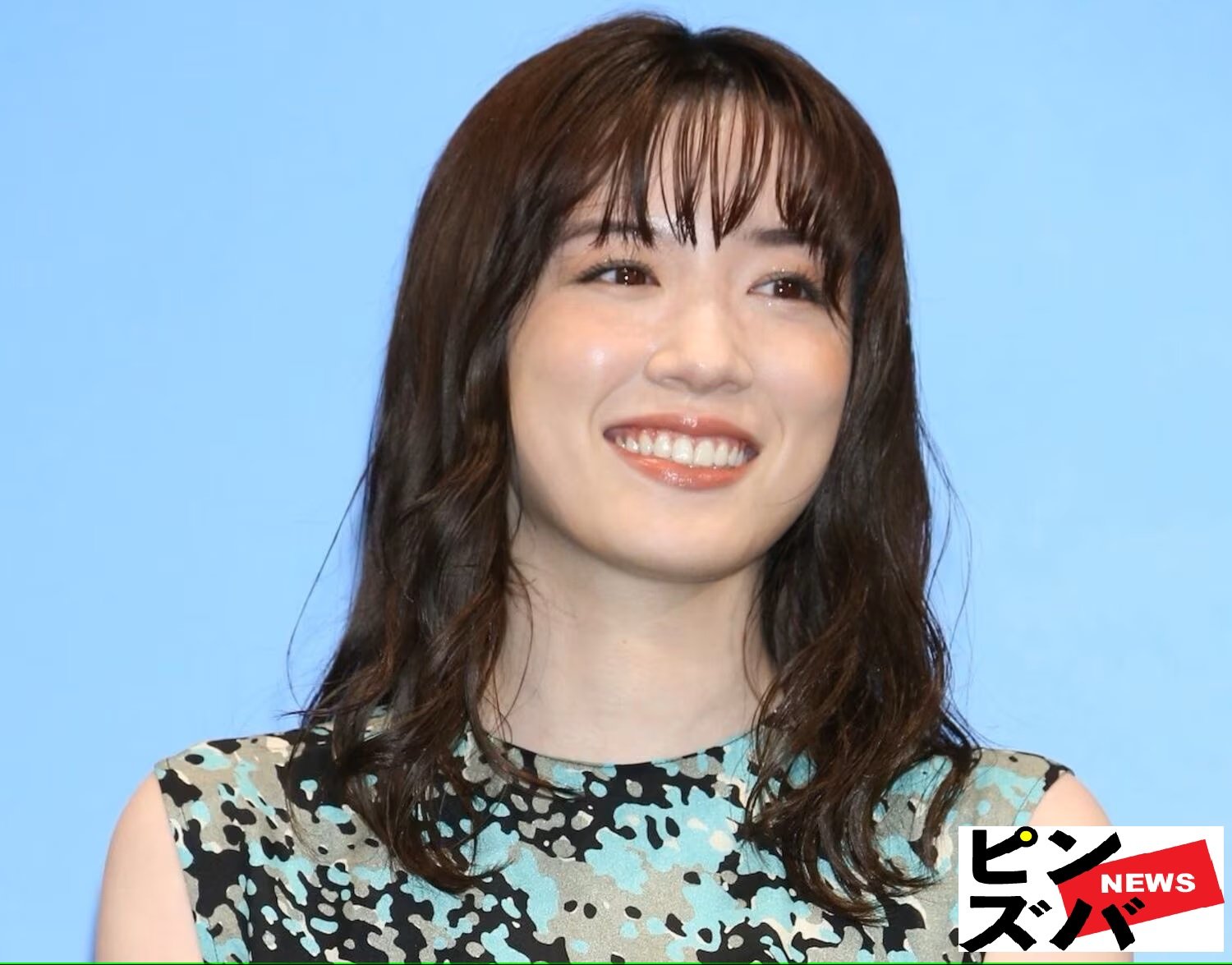 「会話が艶っぽく聞こえてしまう」阿部寛主演・TBS日曜劇場『キャスター』第3話は視聴率下落…永野芽郁と文春砲お相手“ボディタッチ場面”に視聴者ザワザワ