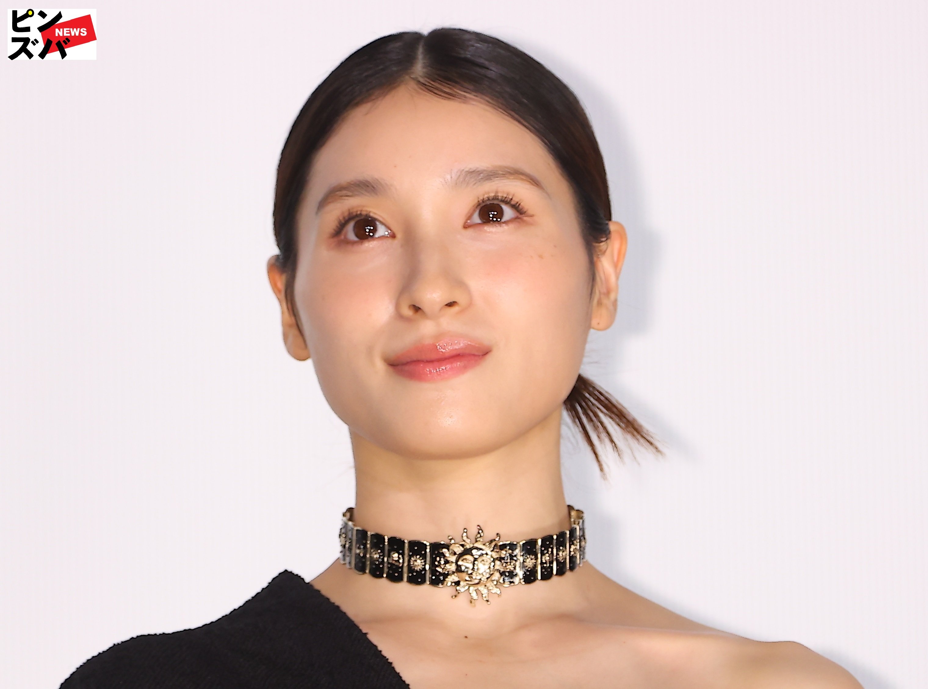 土屋太鳳の“裏アカ”流出疑惑 「スーパーでの炎上投稿」は“不正ログイン”被害か  直撃に事務所が貫く無言