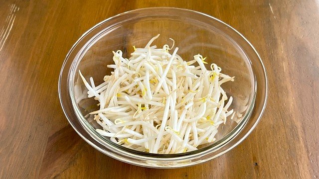 激ウマ「自家製二郎系ラーメン」も簡単再現！ 地獄の値上げラッシュに負けない「もやし最強アレンジメニュー」　